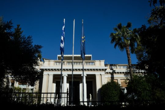 Απάντηση Μαξίμου στην κινδυνολογία για τέταρτο μνημόνιο